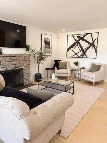 Modern 3BR Home Near CHEO & General Hospital-Extended stay-(No pets) Near CHEO/General Hospital